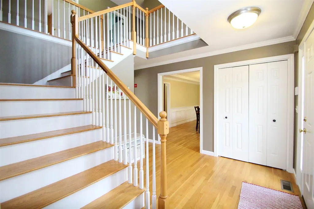 40 Thurston Drive Lee NH 03861