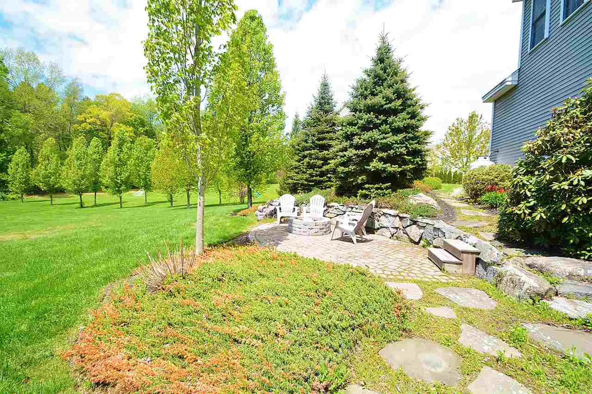 40 Thurston Drive Lee NH 03861