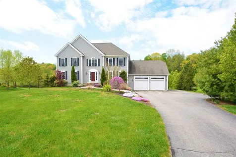 40 Thurston Drive Lee NH 03861