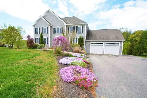 40 Thurston Drive Lee NH 03861