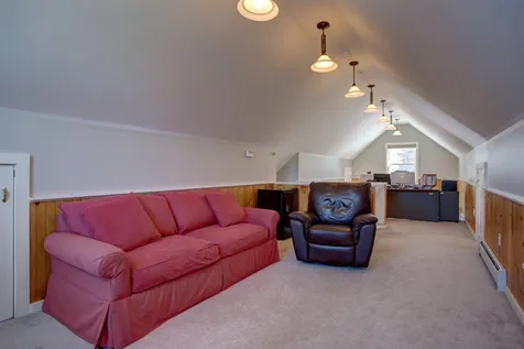 1 Surrey Lane Durham NH 03824