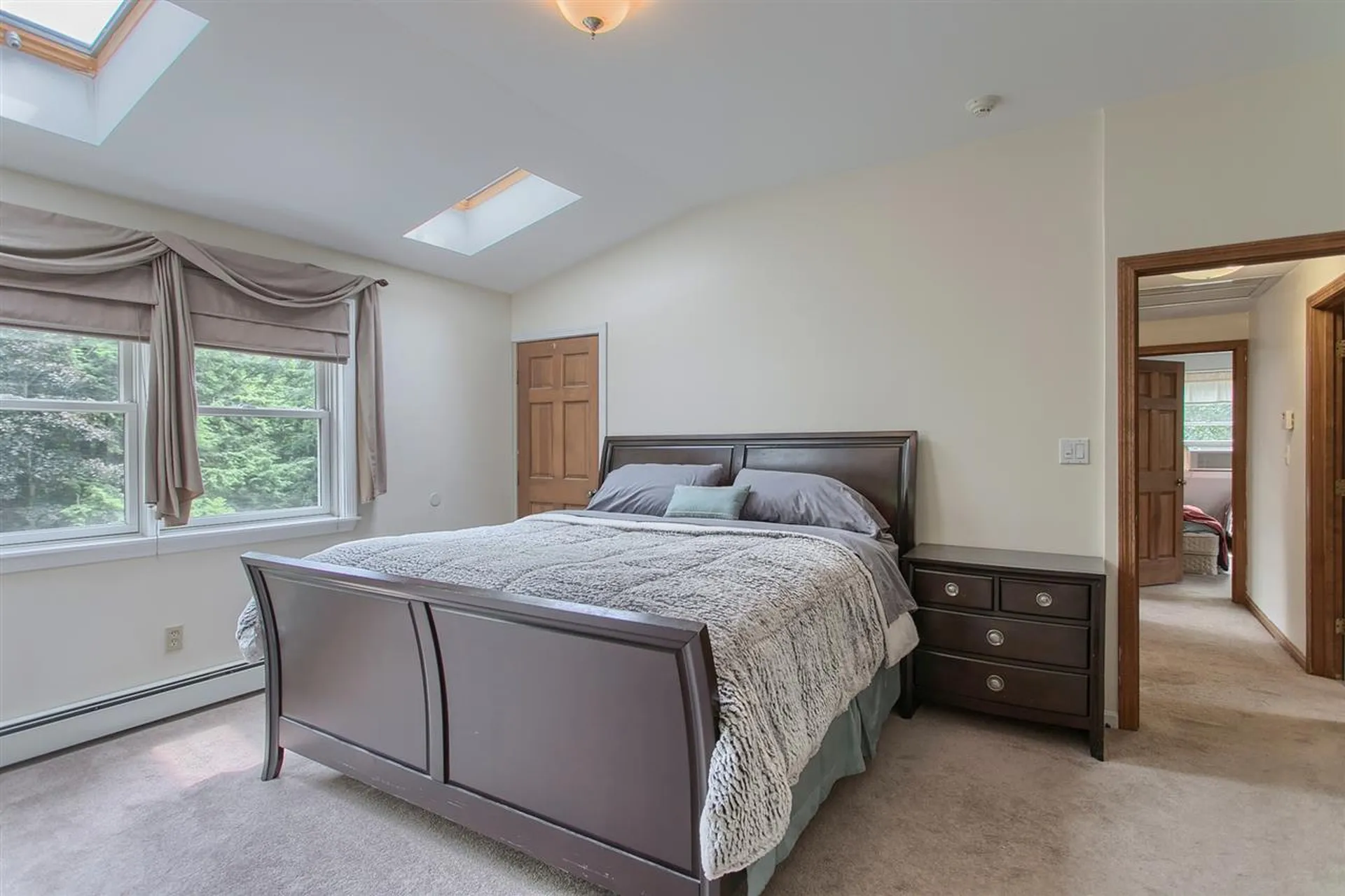 32 Sandy Knoll Drive Auburn NH 03032