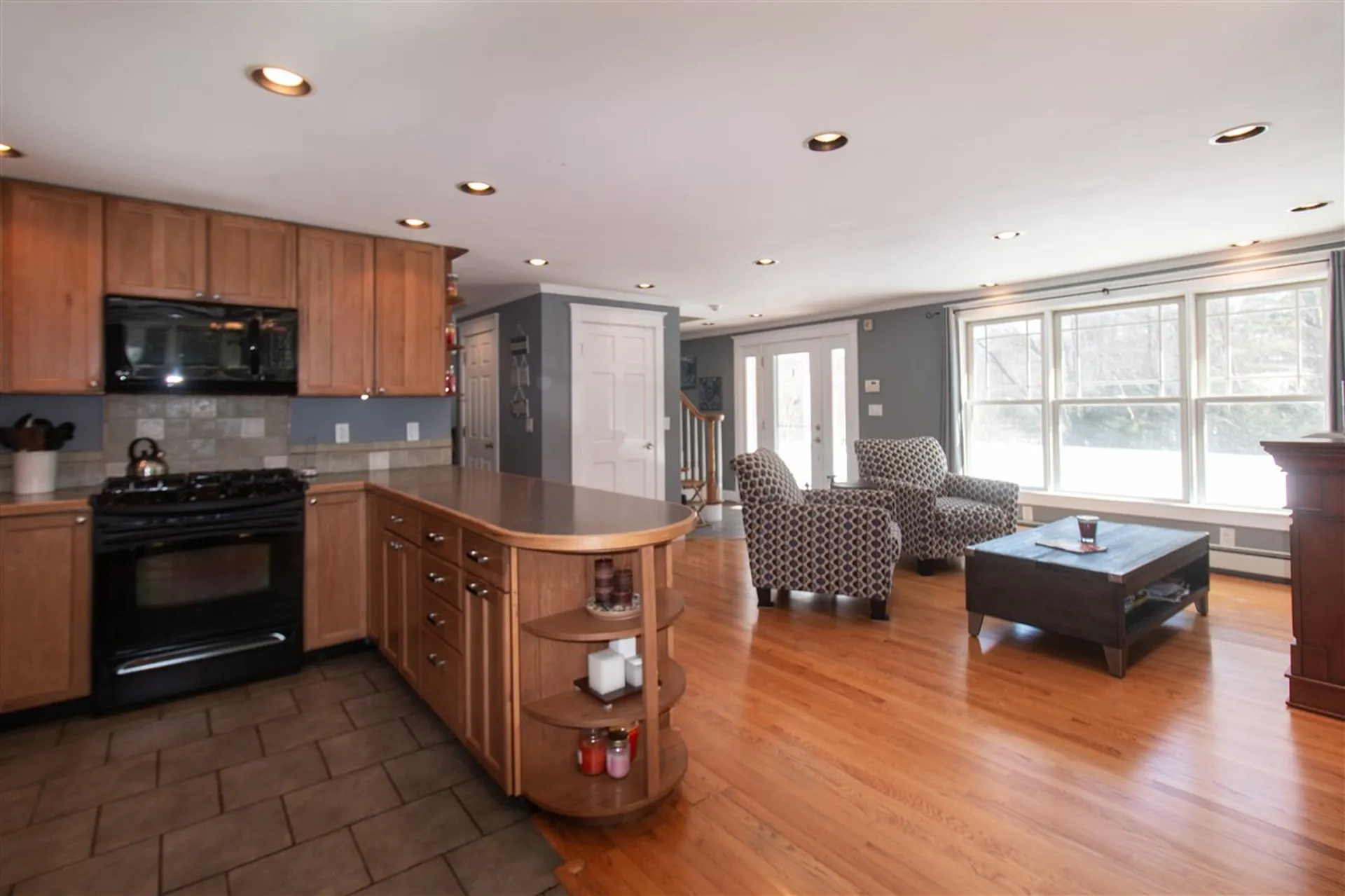 32 Sandy Knoll Drive Auburn NH 03032