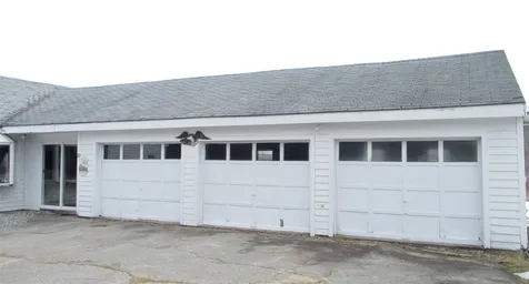 19 Lafayette Road Hampton Falls NH 03844