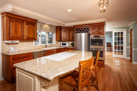 12 Dover Bluff Avenue York ME 03909