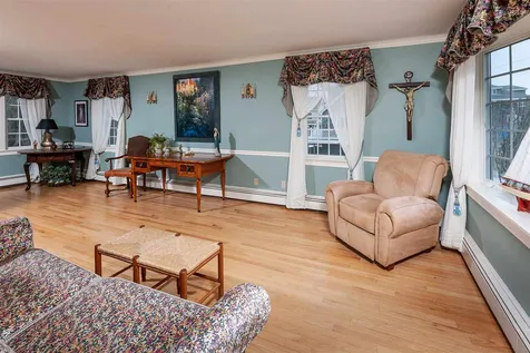 12 Dover Bluff Avenue York ME 03909