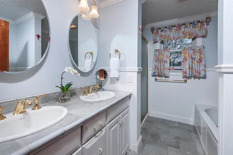 12 Dover Bluff Avenue York ME 03909