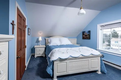 12 Dover Bluff Avenue York ME 03909