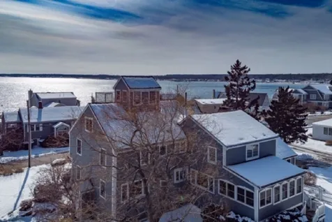 12 Dover Bluff Avenue York ME 03909