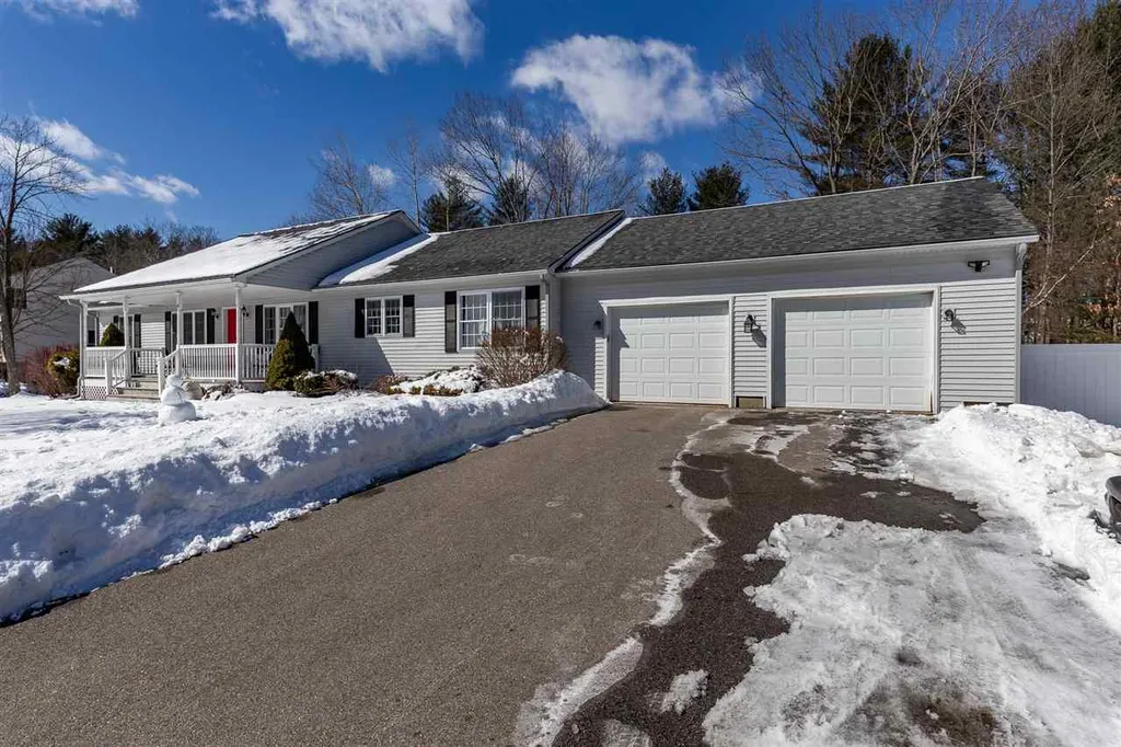 18 Copper Lane Rochester NH 03868