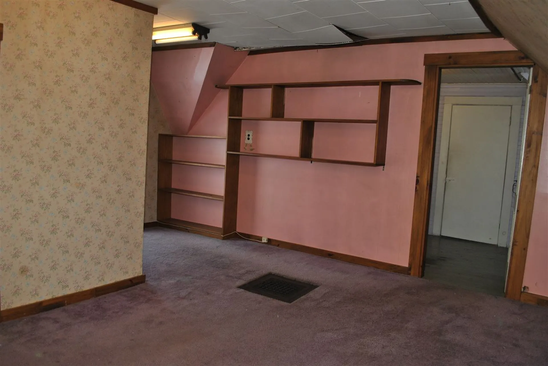 28 Spring Street Colebrook NH 03576