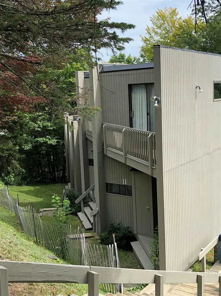 72 Trailside Drive Warren VT 05674