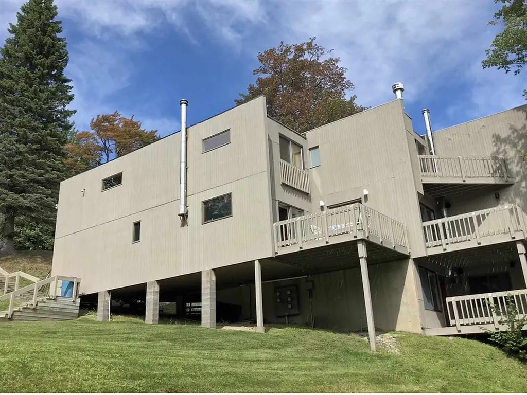 72 Trailside Drive Warren VT 05674
