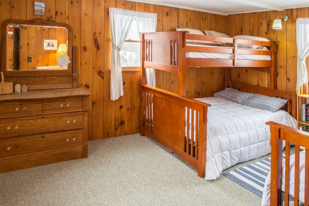 574 West Street Cornwall VT 05753
