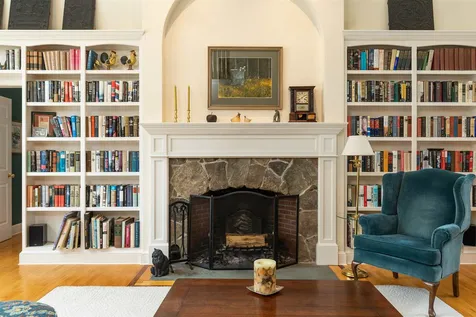 60 Amesbury Road Kensington NH 03833