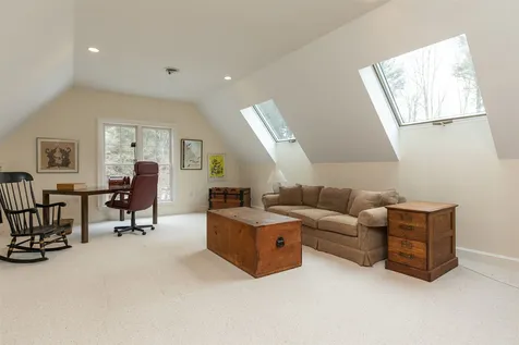 60 Amesbury Road Kensington NH 03833