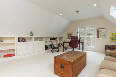 60 Amesbury Road Kensington NH 03833