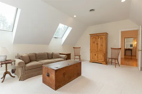 60 Amesbury Road Kensington NH 03833