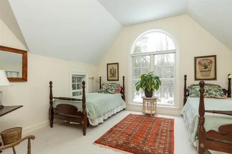 60 Amesbury Road Kensington NH 03833