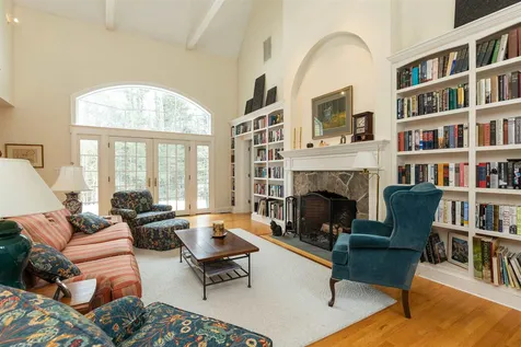 60 Amesbury Road Kensington NH 03833