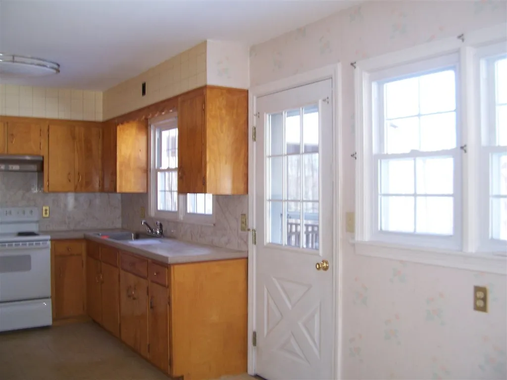 73 Settlers Road Bennington VT 05201