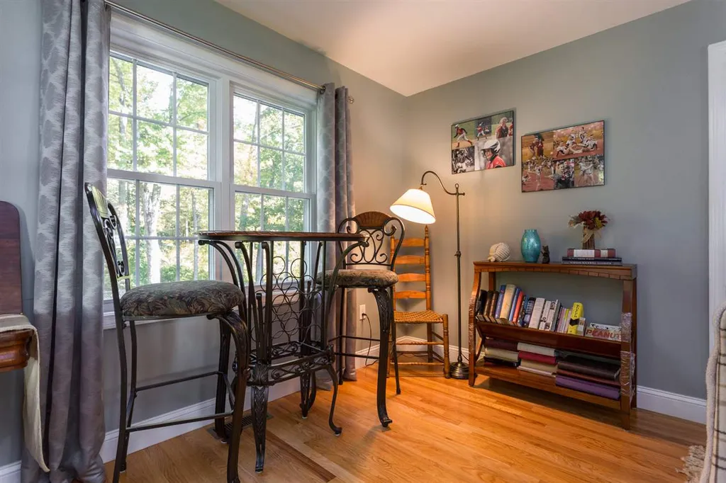 5 Sabra Circle Derry NH 03038