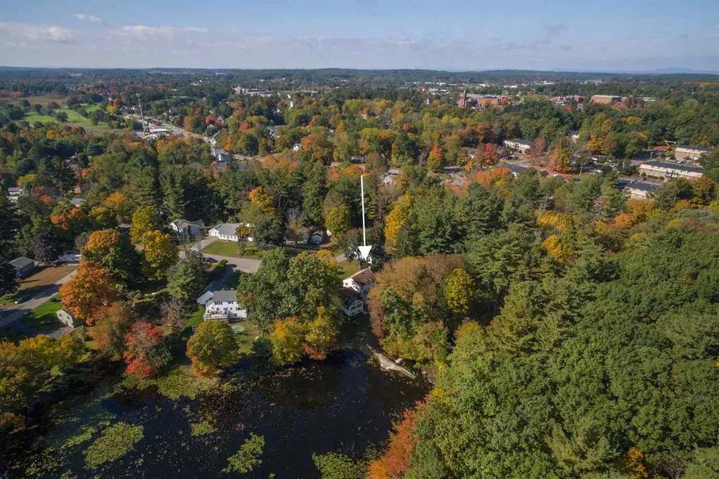 5 Sabra Circle Derry NH 03038