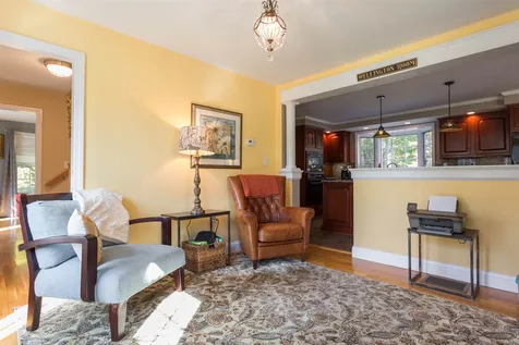 5 Sabra Circle Derry NH 03038