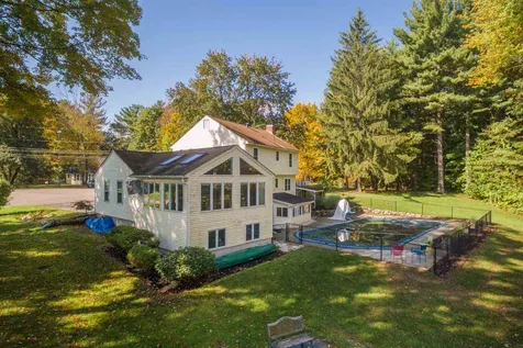 5 Sabra Circle Derry NH 03038