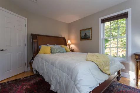 5 Sabra Circle Derry NH 03038