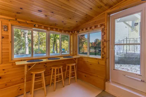 5 Sabra Circle Derry NH 03038