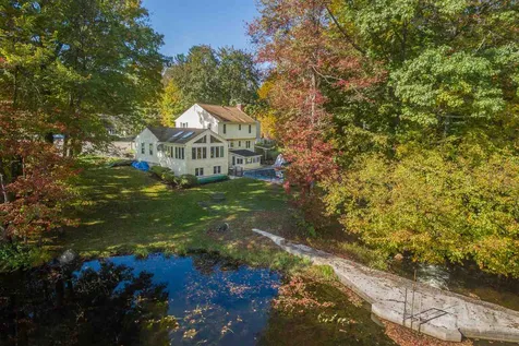 5 Sabra Circle Derry NH 03038