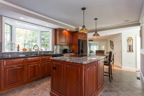 5 Sabra Circle Derry NH 03038