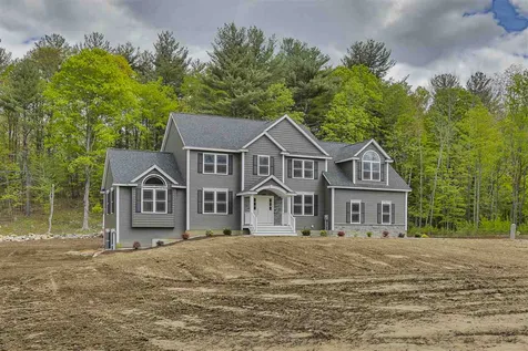 10 Blackbird Drive Bedford NH 03110