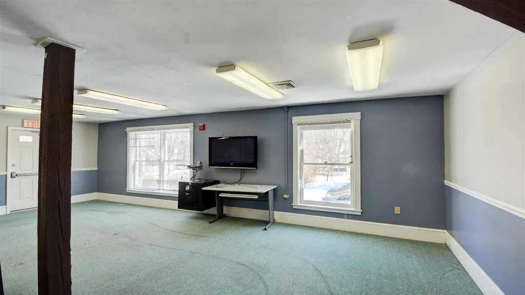 771 N Main Street Laconia NH 03246
