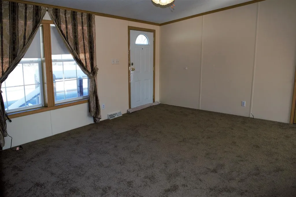 148 Riverside Avenue Lunenburg VT 05906