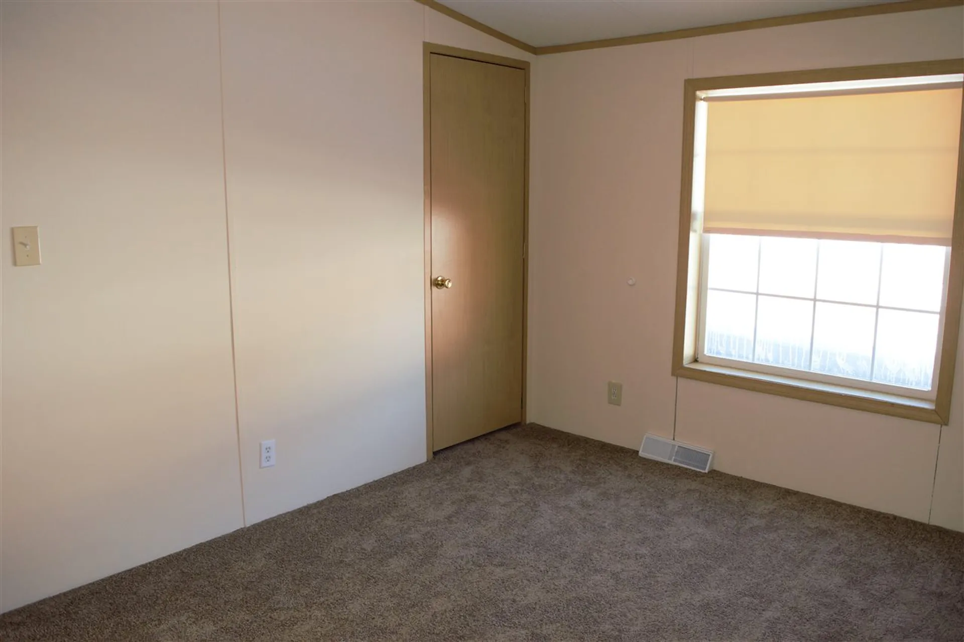 148 Riverside Avenue Lunenburg VT 05906