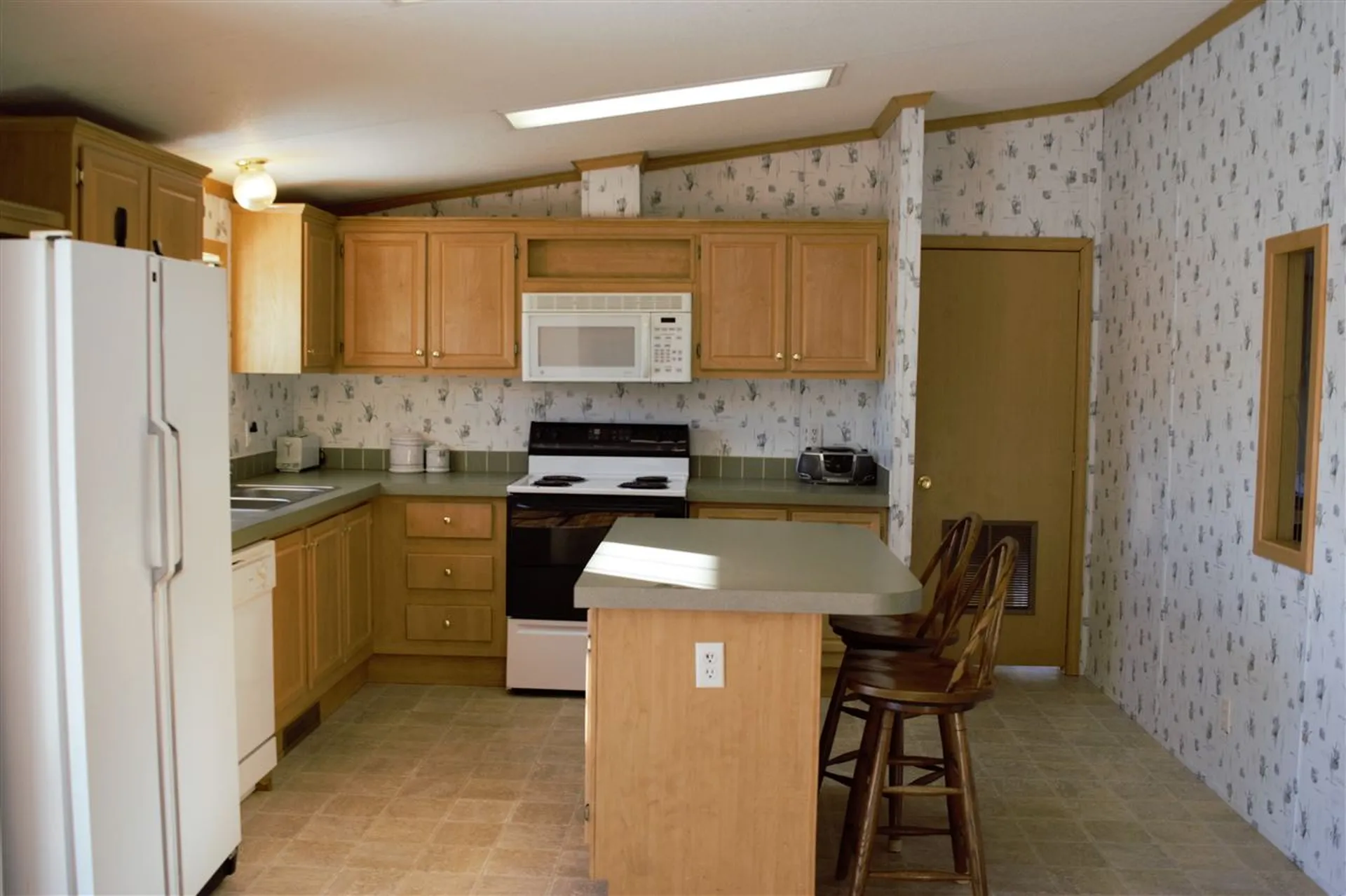 148 Riverside Avenue Lunenburg VT 05906
