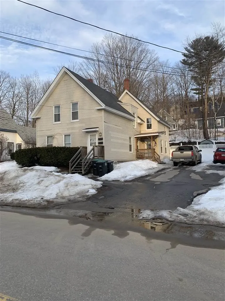128 Franklin Street Franklin NH 03235