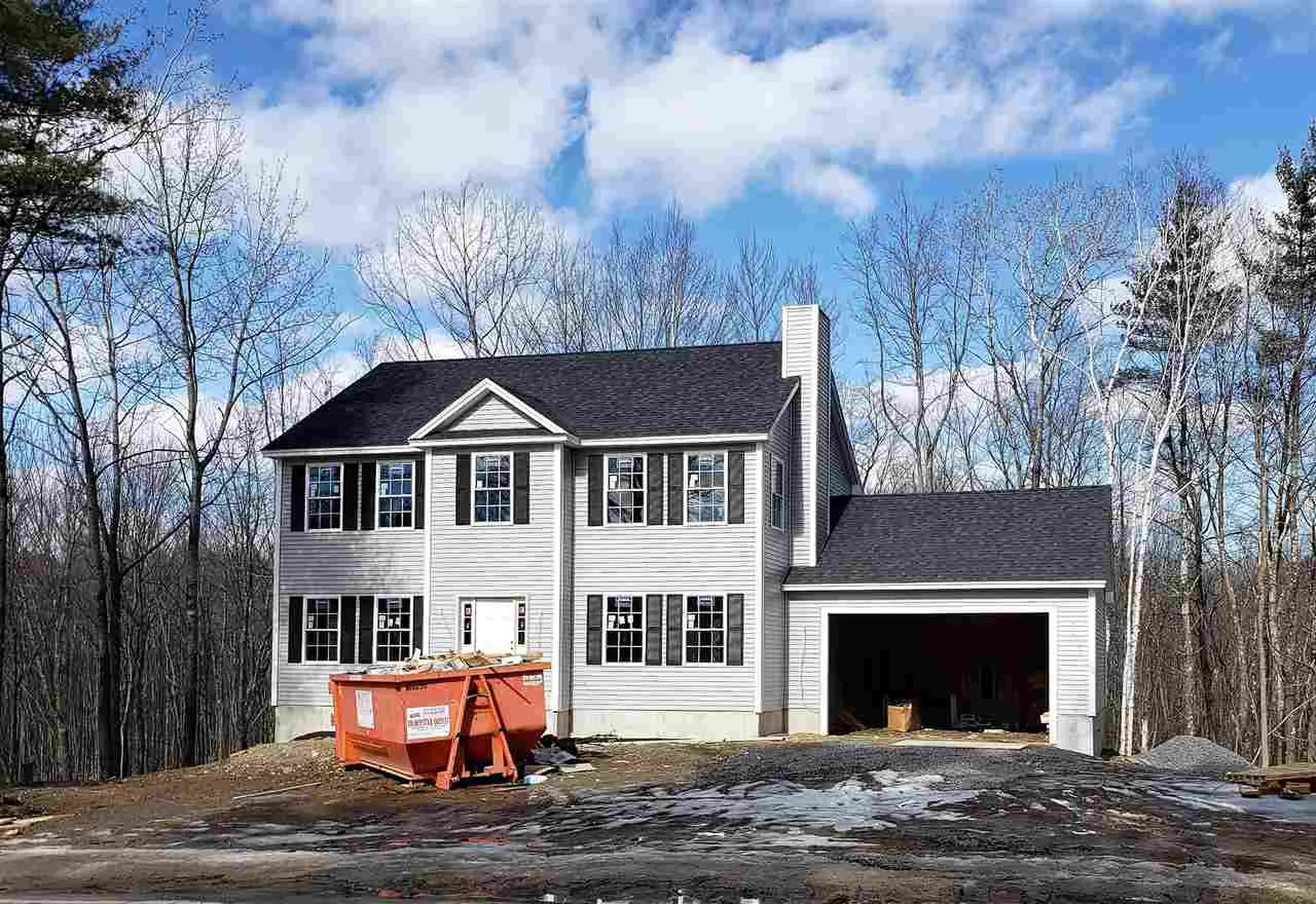 149 Robinson Road Hudson NH 03051