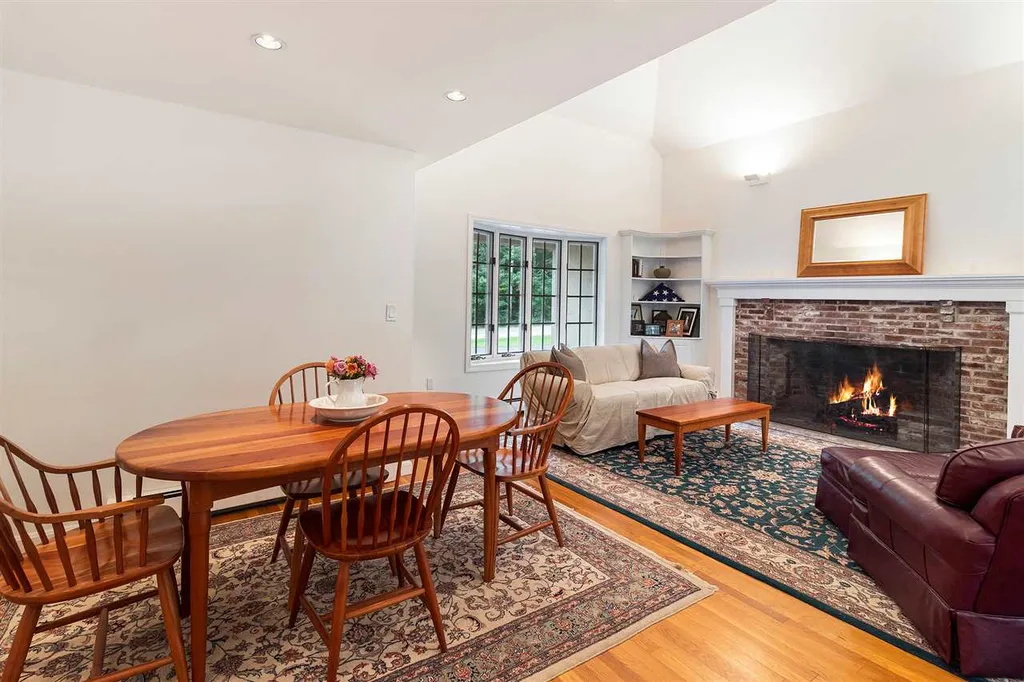 16 Candlewood Drive Amherst NH 03031