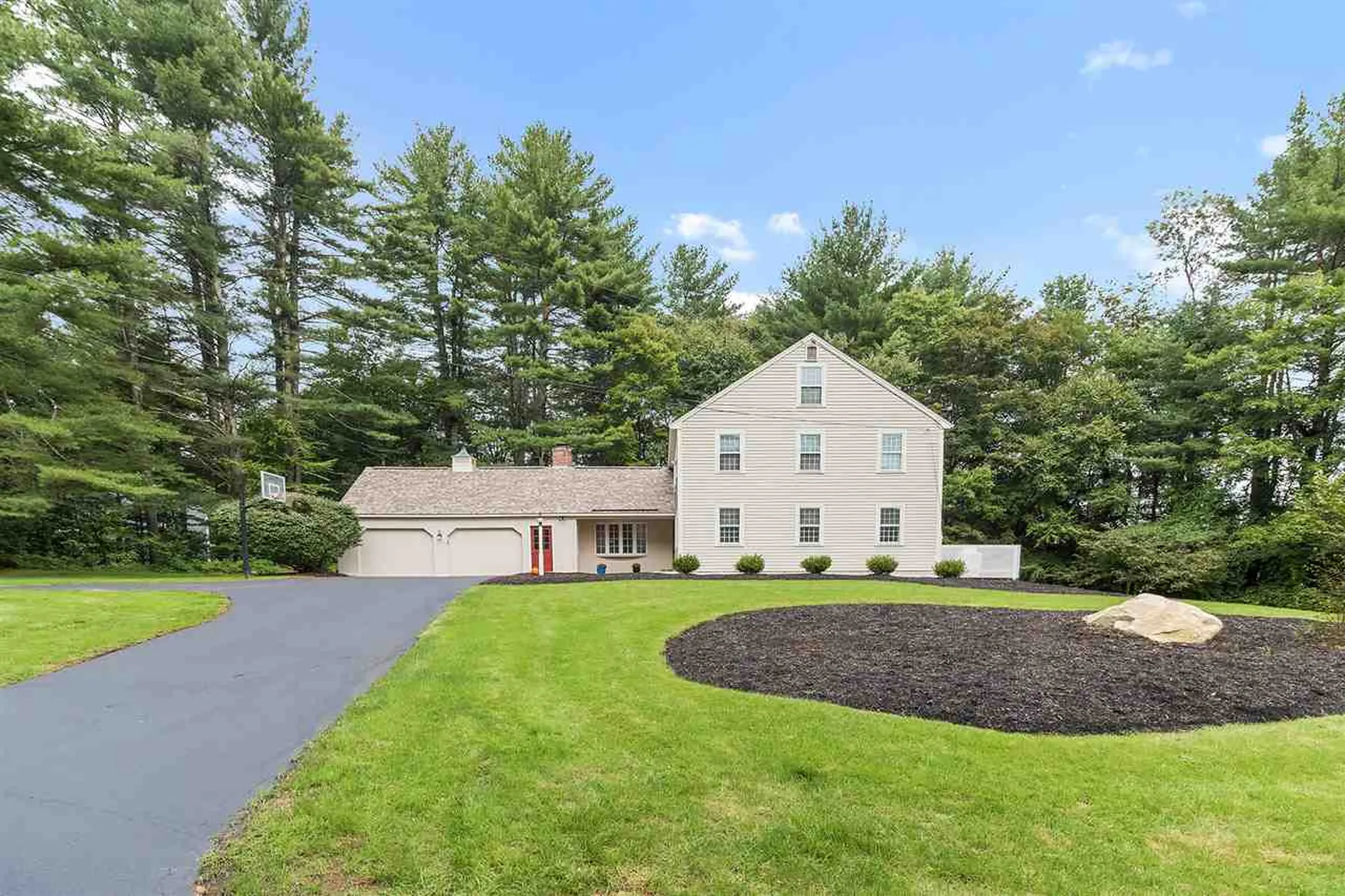 16 Candlewood Drive Amherst NH 03031
