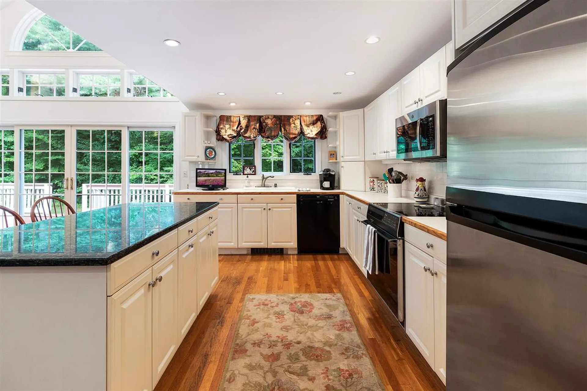 16 Candlewood Drive Amherst NH 03031
