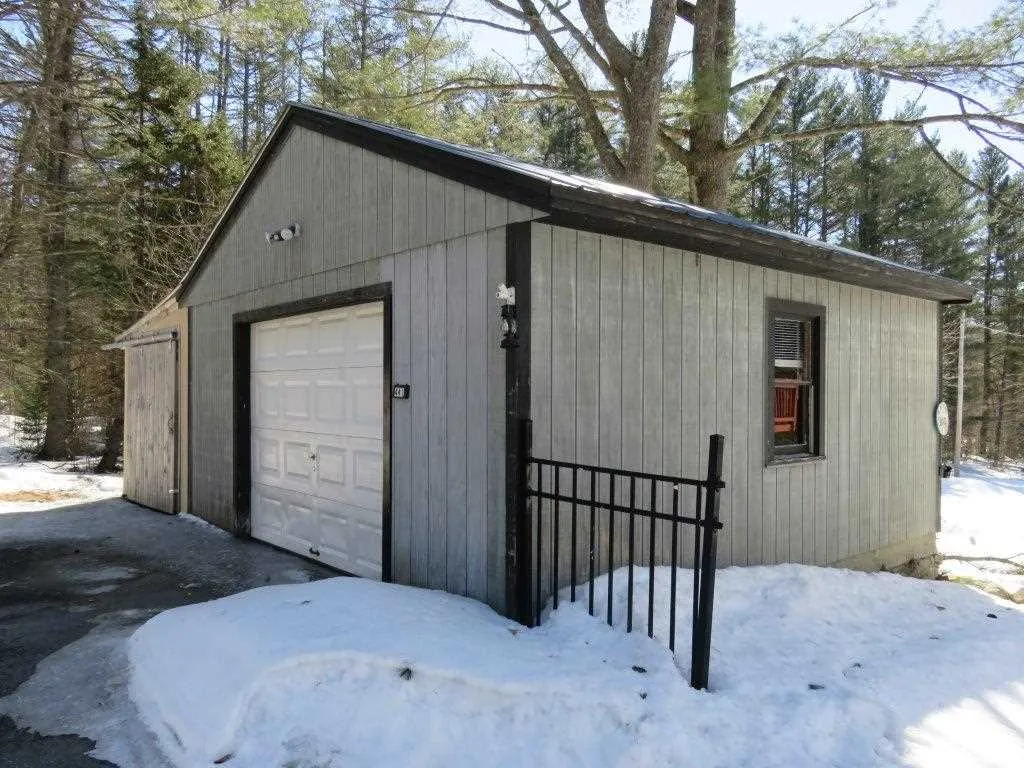 441 Razor Hill Road Grafton NH 03240