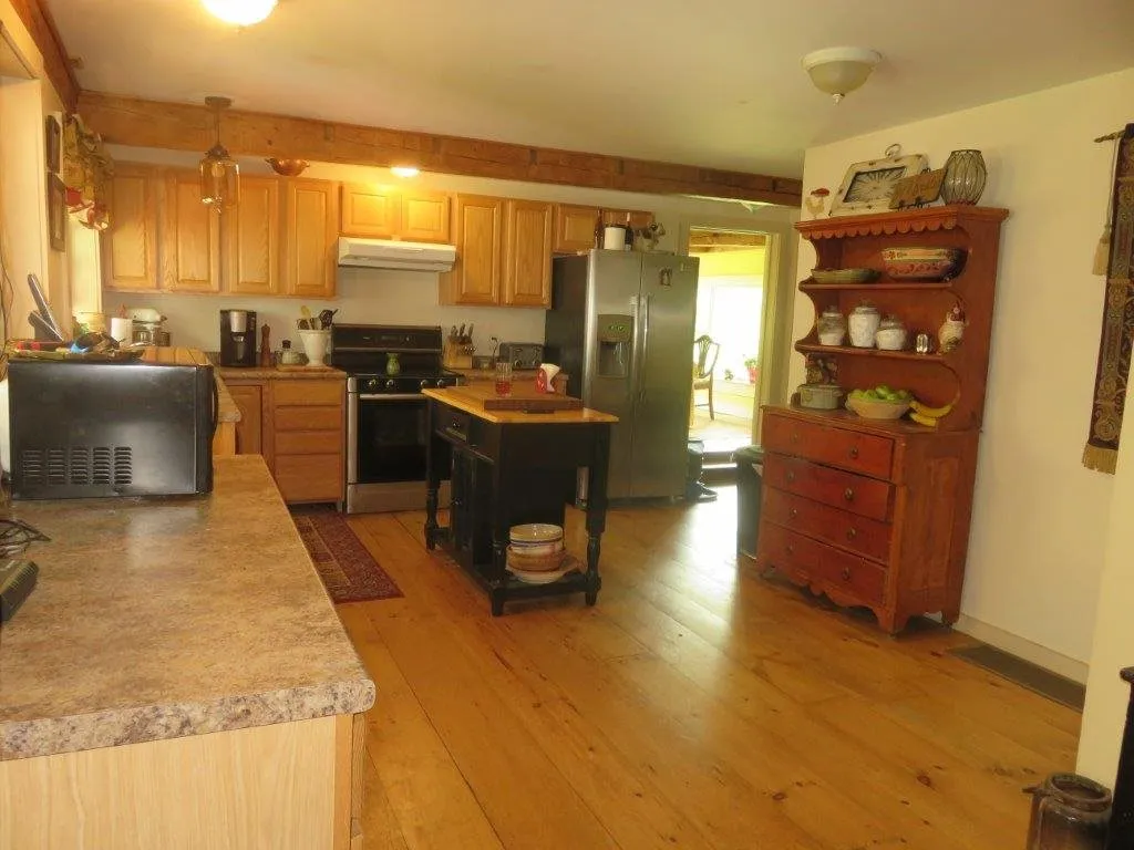 441 Razor Hill Road Grafton NH 03240