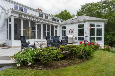 15 Fairway Drive Dover NH 03820
