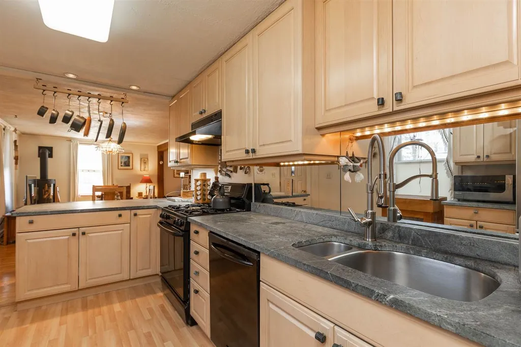 233 Hillside Drive Portsmouth NH 03801
