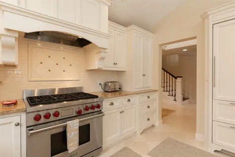 12 Old Bay Road New Castle NH 03854