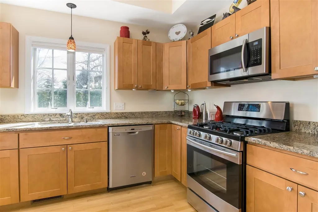 25 Steeple Way Williston VT 05495