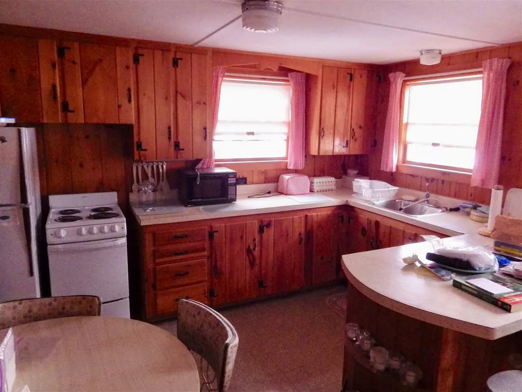 220 Mcmanus Road Wolfeboro NH 03894